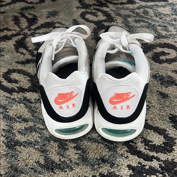 Nike Air Max Sneakers Black, White, and Teal size 8 - Picture 3 of 3
